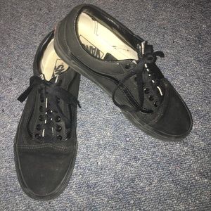 Black Old Skool Vans- size 8.5